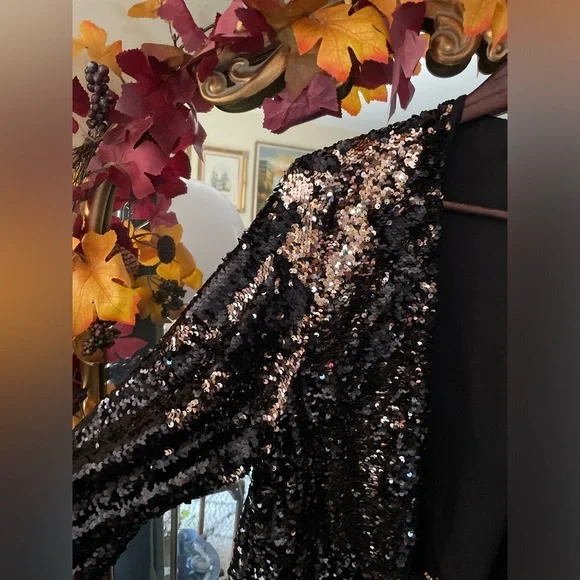 Torrid Runway Collection Sequin Gold and Black Kimono Short Jacket - Picture 2 of 10